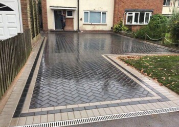 Block Paving Contractors Altrincham Block Paving Restoration In Altrincham Block Paving Installations In Altrincham Driveways Experts In Altrincham Paved Driveways contractors in Altrincham Paving contractors in Altrincham Driveway paving company in Altrincham Driveways contractors In Altrincham